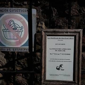 Chapelle Saint-Jean-Baptiste de Châteauvieux dYzeron