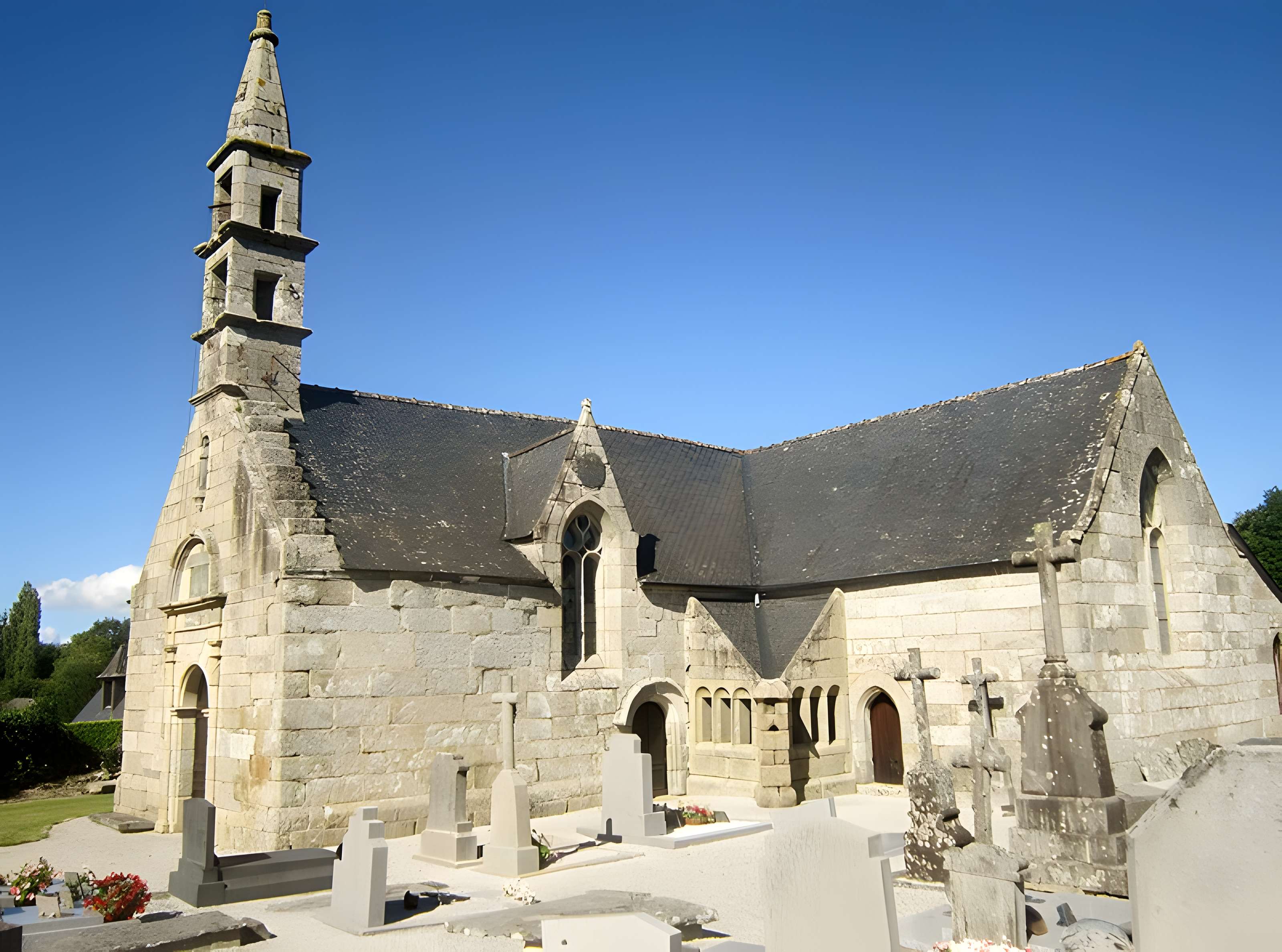 Chapelle Saint-Lubin de Kergrist-Moëlou