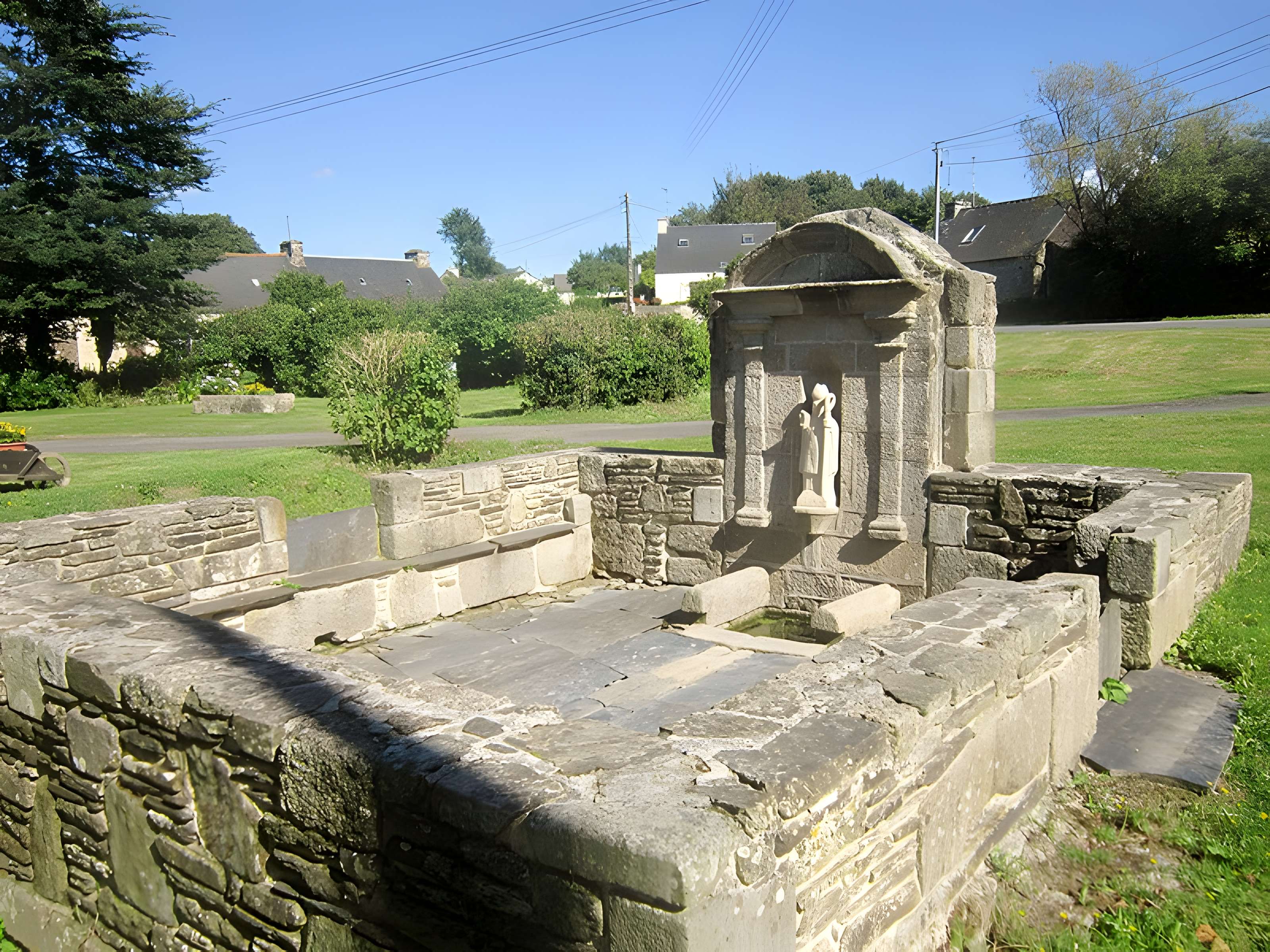 Chapelle Saint-Lubin de Kergrist-Moëlou