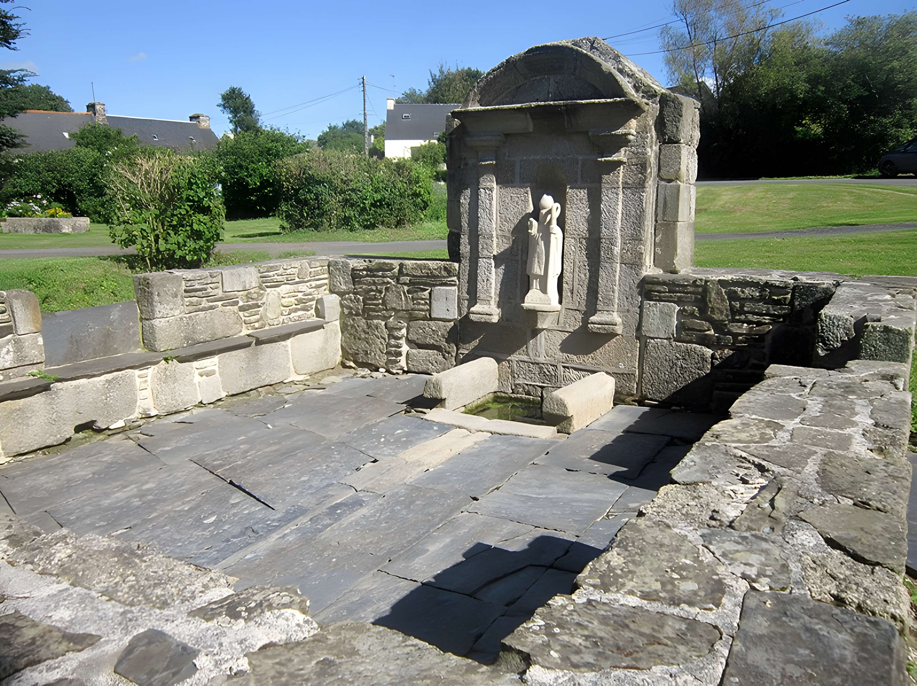 Chapelle Saint-Lubin de Kergrist-Moëlou