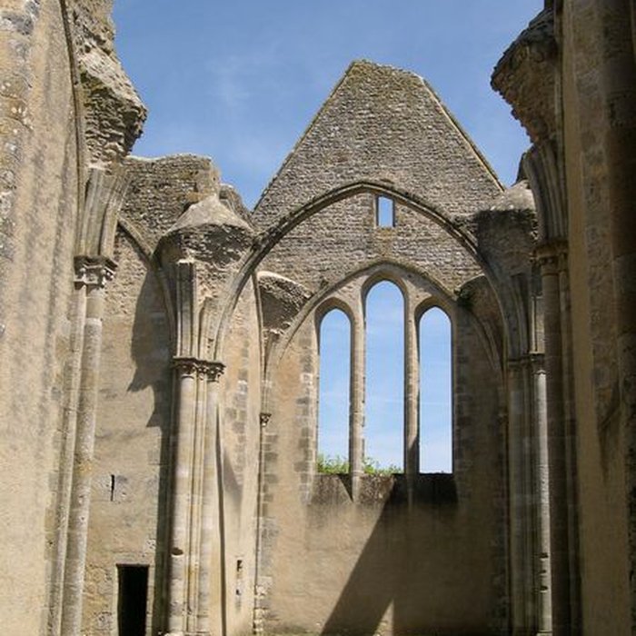 Photo de Chapelle Saint-Lubin dYèvre-le-Châtel