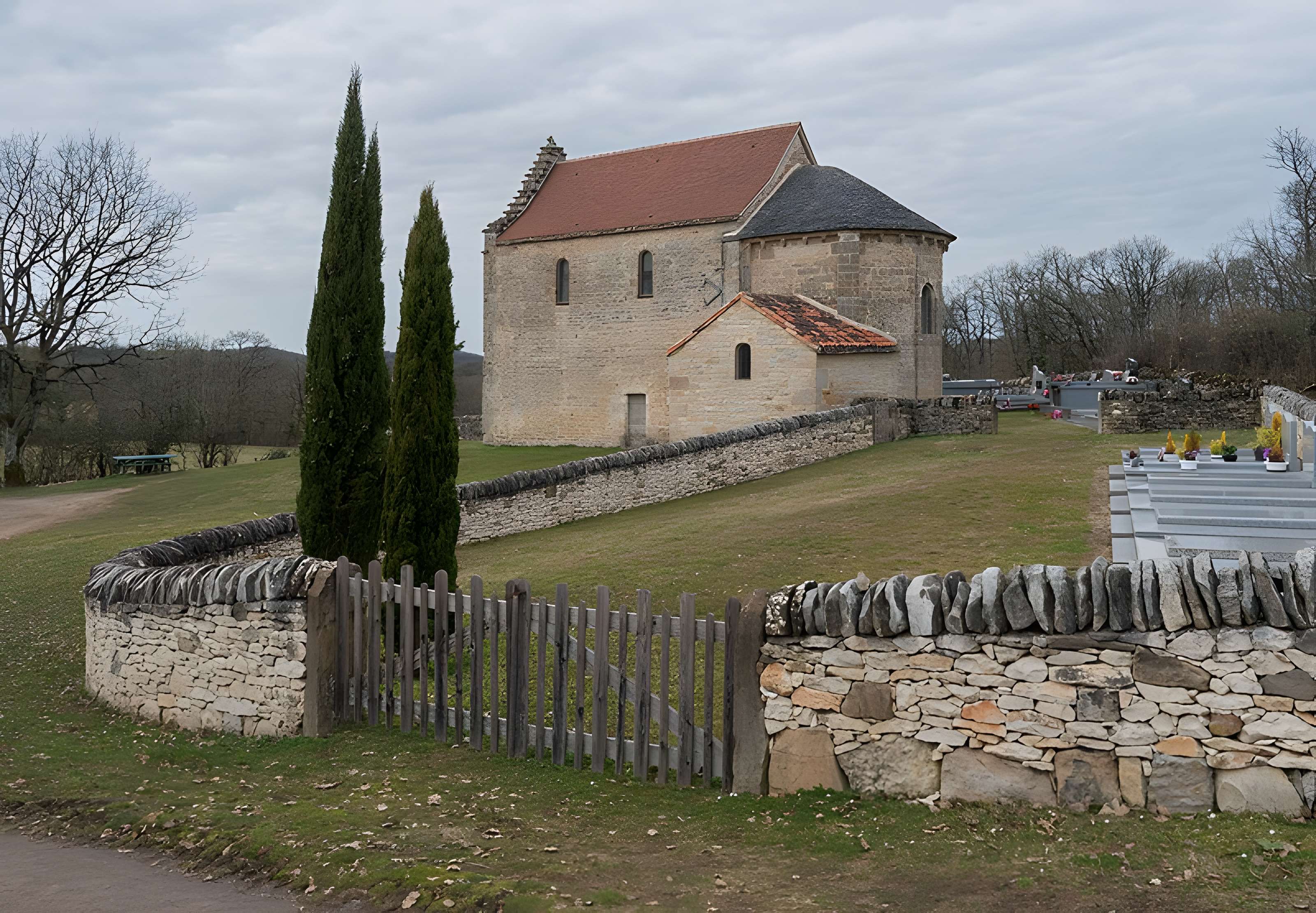Chapelle Saint-Médard-Lagarénie d'Issepts