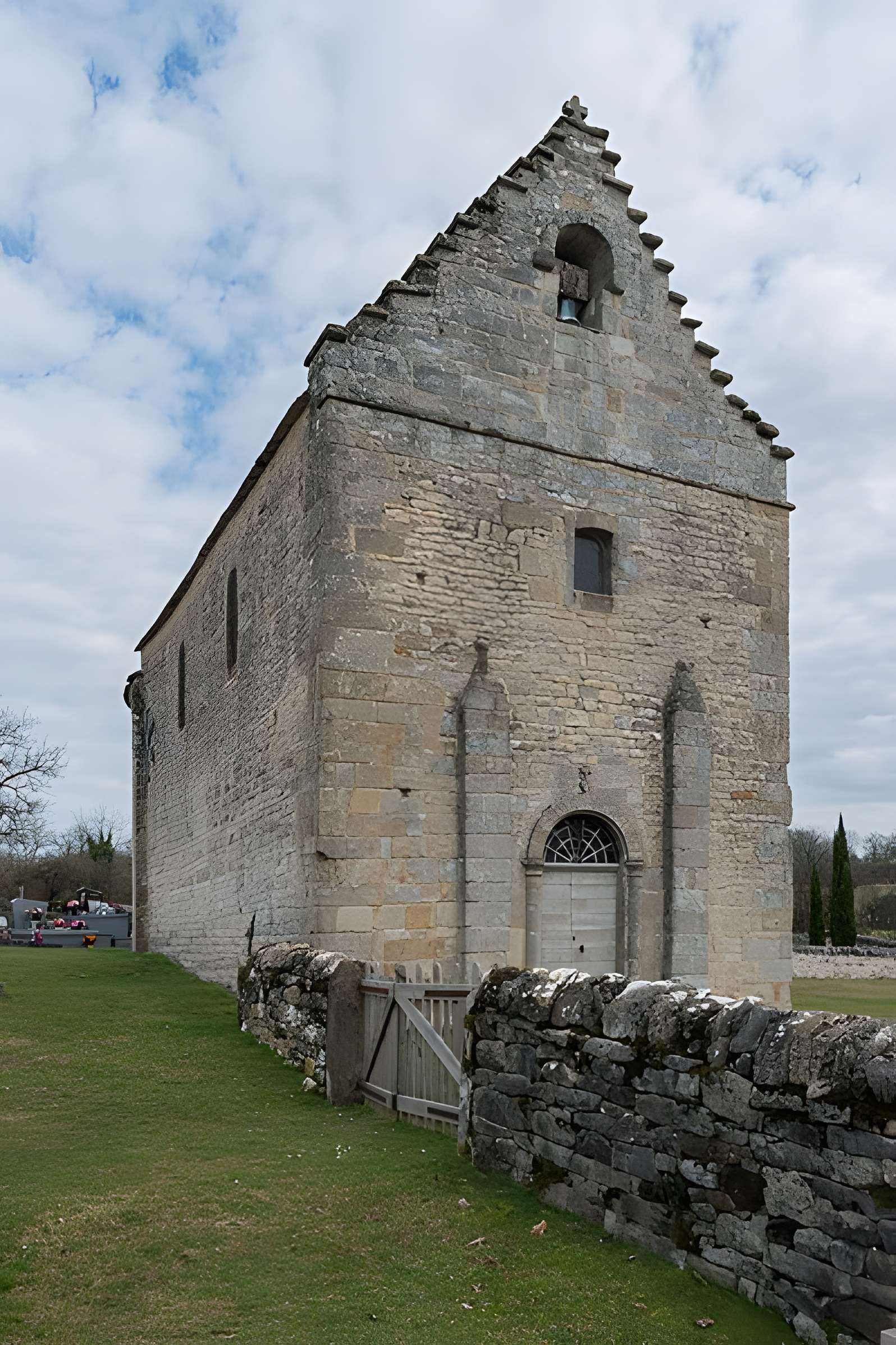 Chapelle Saint-Médard-Lagarénie d'Issepts