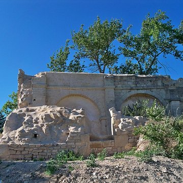 Chapelle Saint-Michel de Crillon-le-Brave
