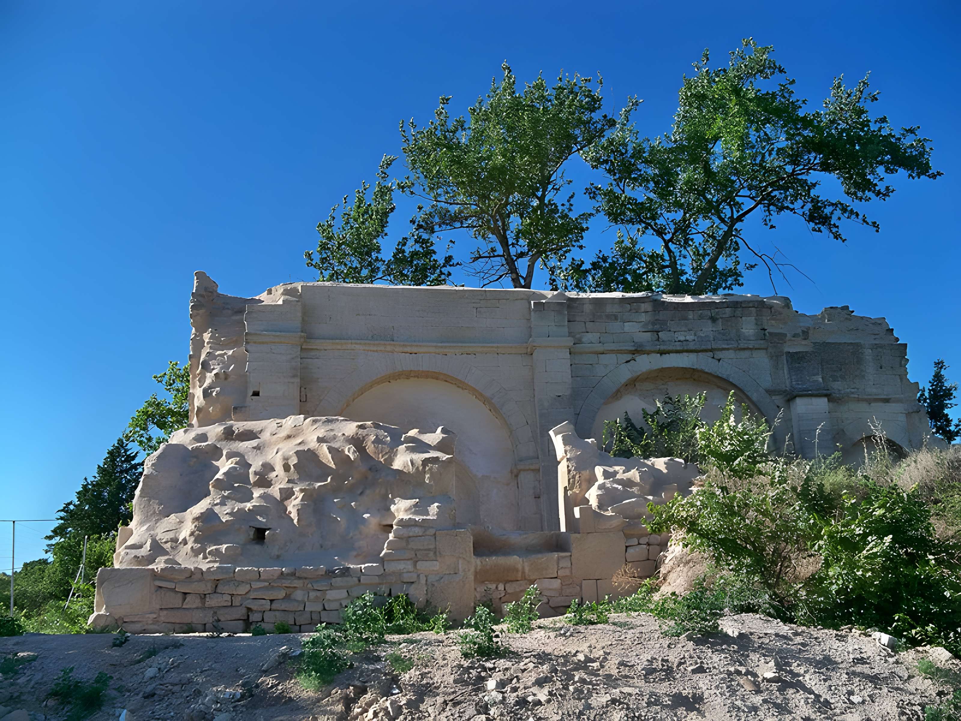 Chapelle Saint-Michel de Crillon-le-Brave