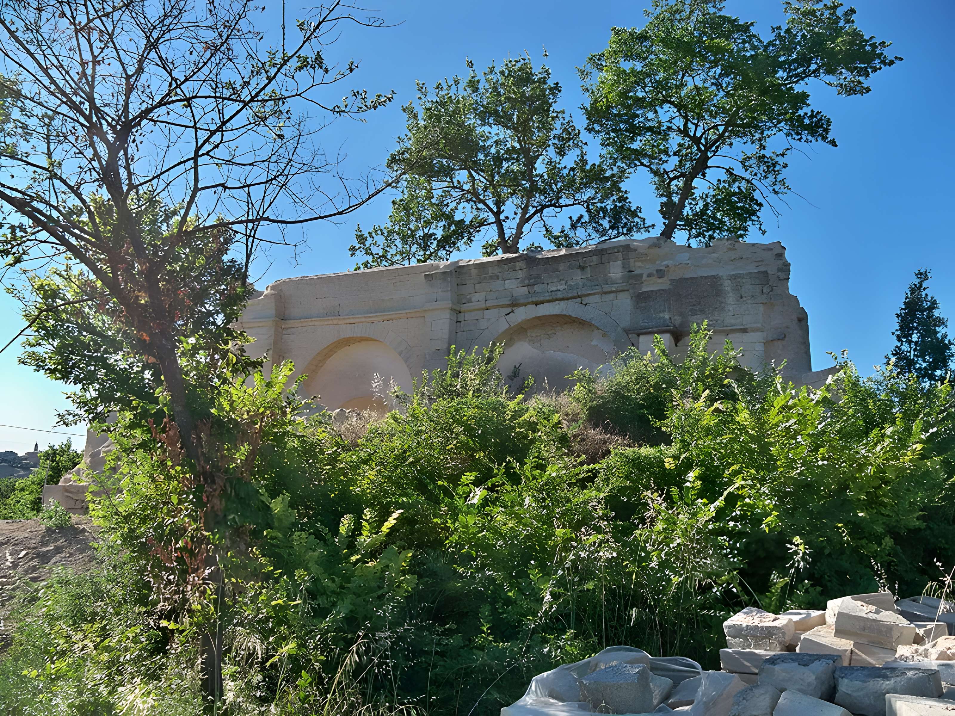 Chapelle Saint-Michel de Crillon-le-Brave