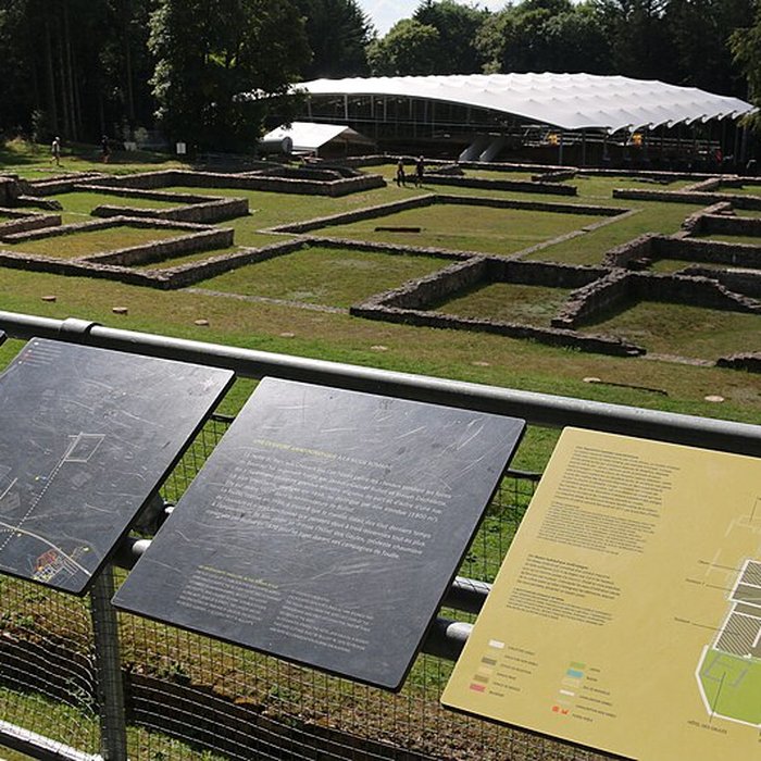 Photo de Oppidum du Mont-Beuvray, également dénommé oppidum de Bibracte également sur commune de Saint-Léger-sous-Beuvray, dans la Saône-et-Loire