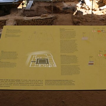 Oppidum du Mont-Beuvray, dit aussi oppidum de Bibracte également sur commune de Glux-en-Glenne, dans la Nièvre