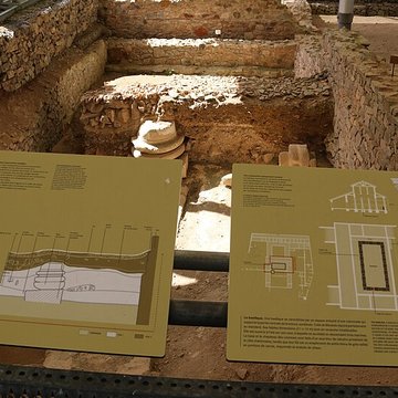 Oppidum du Mont-Beuvray, dit aussi oppidum de Bibracte également sur commune de Glux-en-Glenne, dans la Nièvre