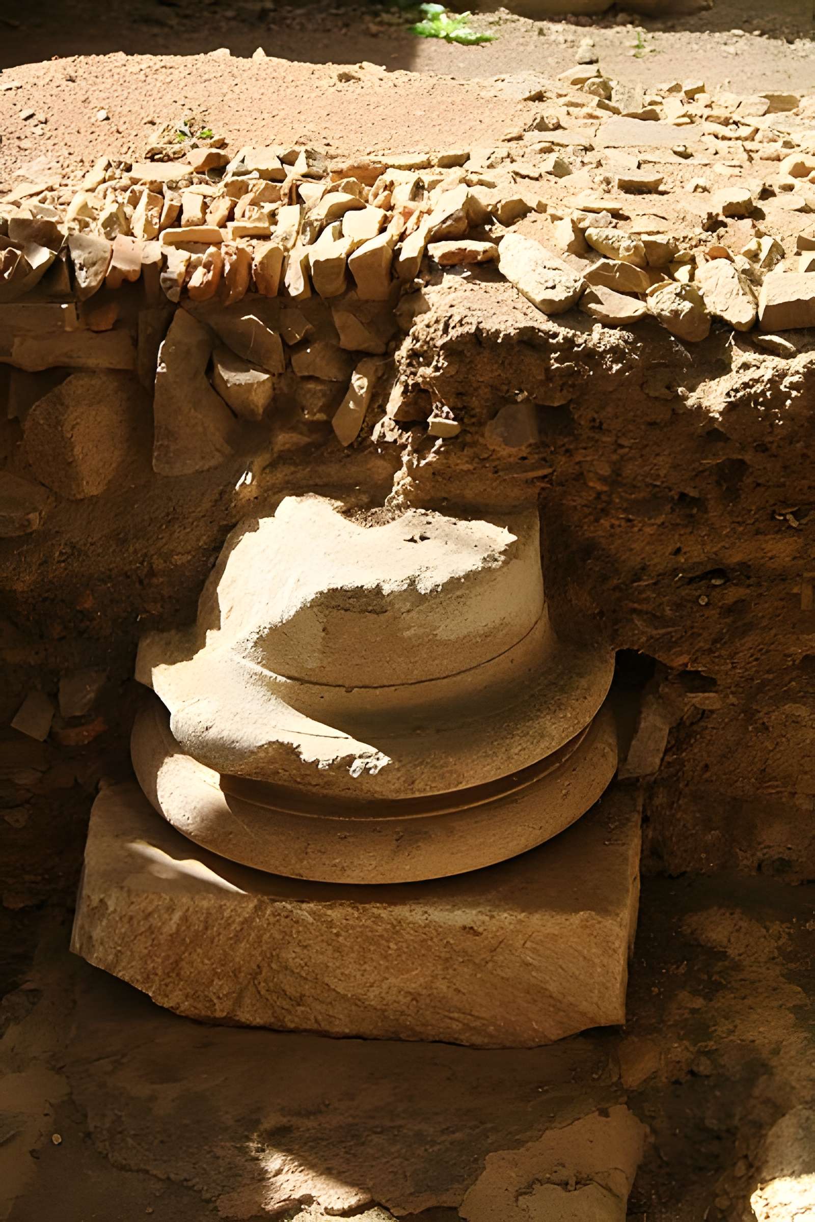 Oppidum du Mont-Beuvray, dit aussi oppidum de Bibracte (également sur commune de Glux-en-Glenne, dans la Nièvre)