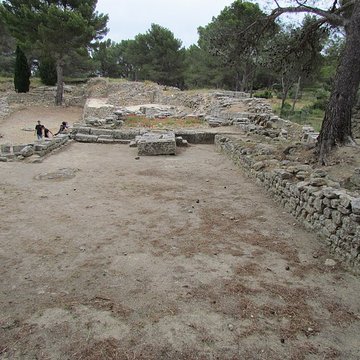 Chapelle Saint-Michel de Saint-Mitre-les-Remparts