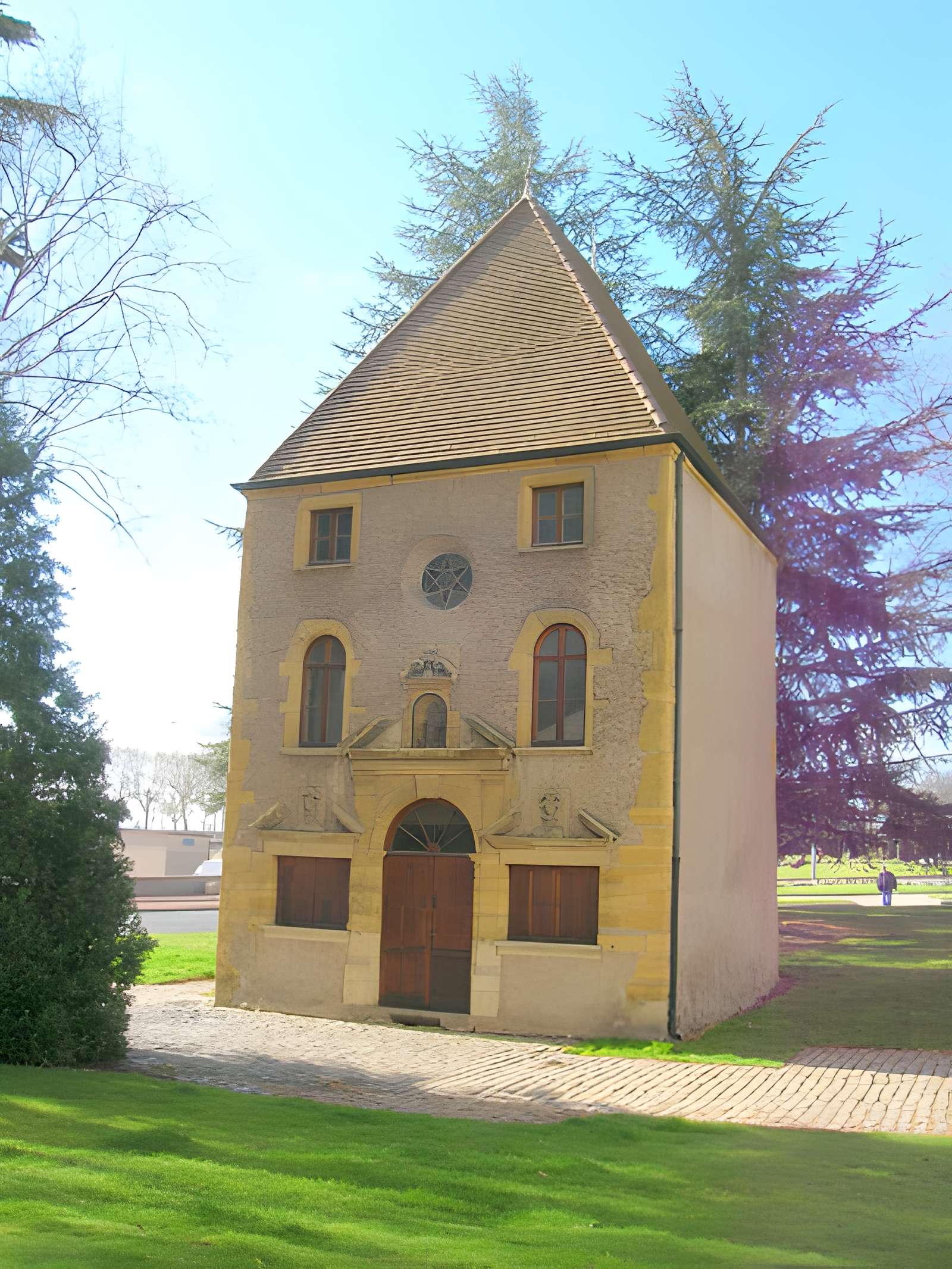 Chapelle Saint-Nicolas-du-Port de Roanne