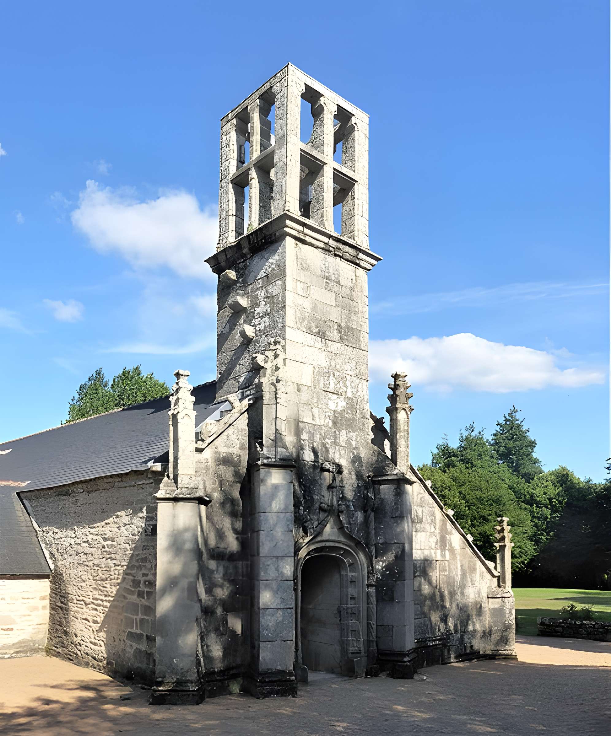 Chapelle Saint-Philibert de Plonéour-Lanvern