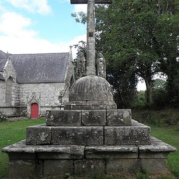 Chapelle Saint-Pierre de Plogonnec