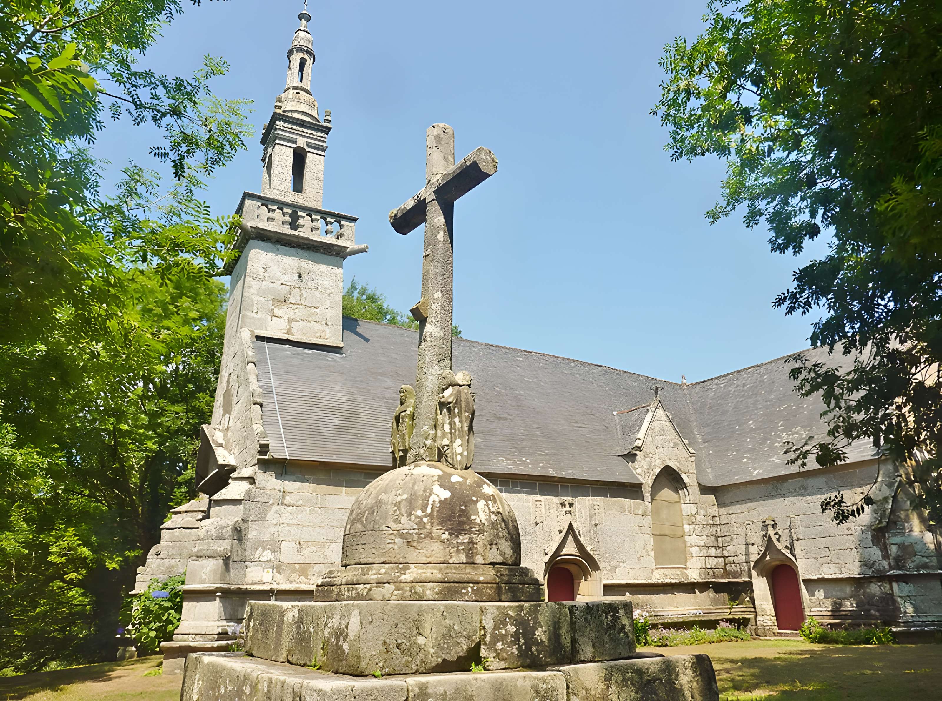 Chapelle Saint-Pierre de Plogonnec