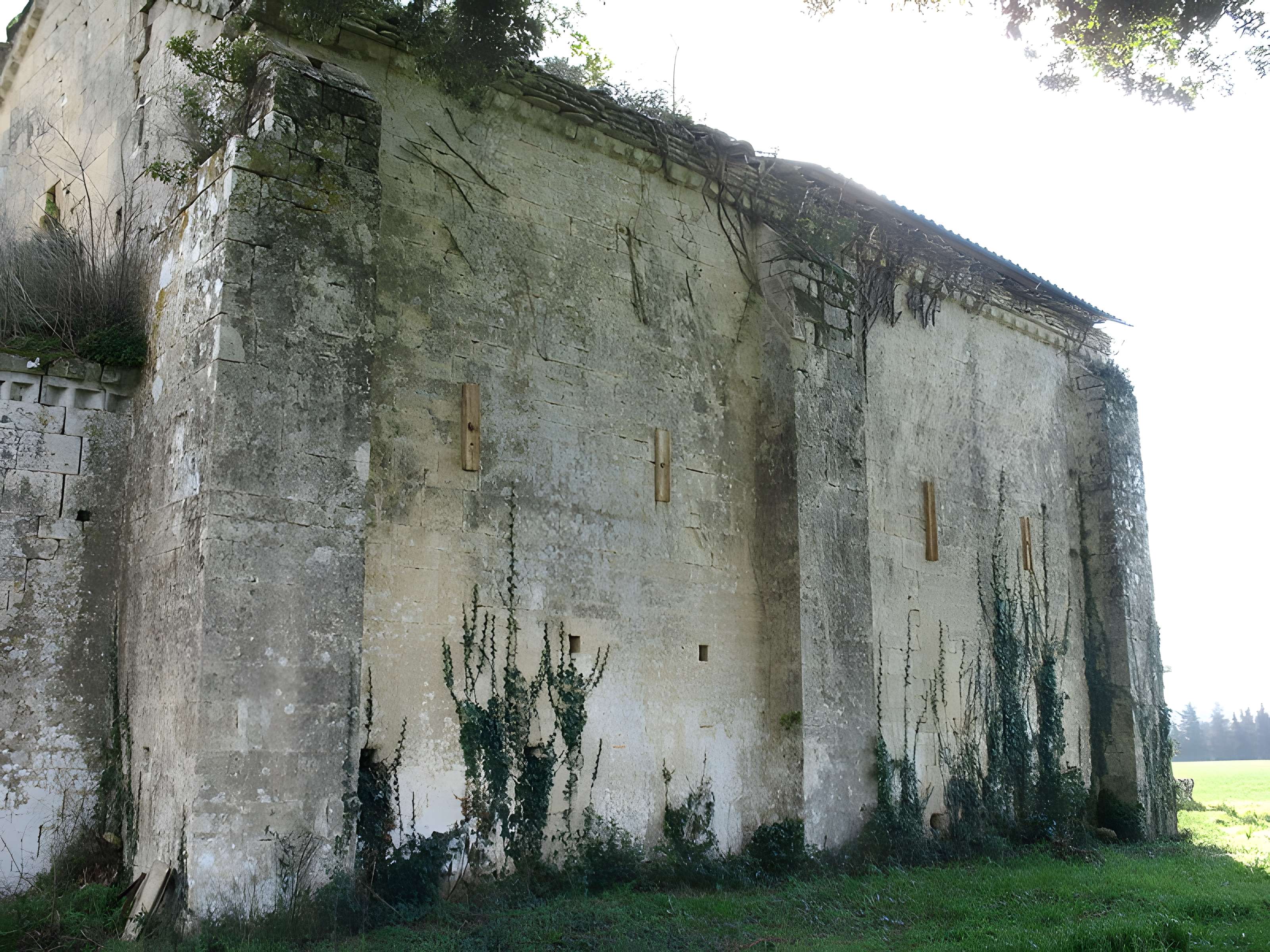 Chapelle Saint-Pierre de Vers-Pont-du-Gard