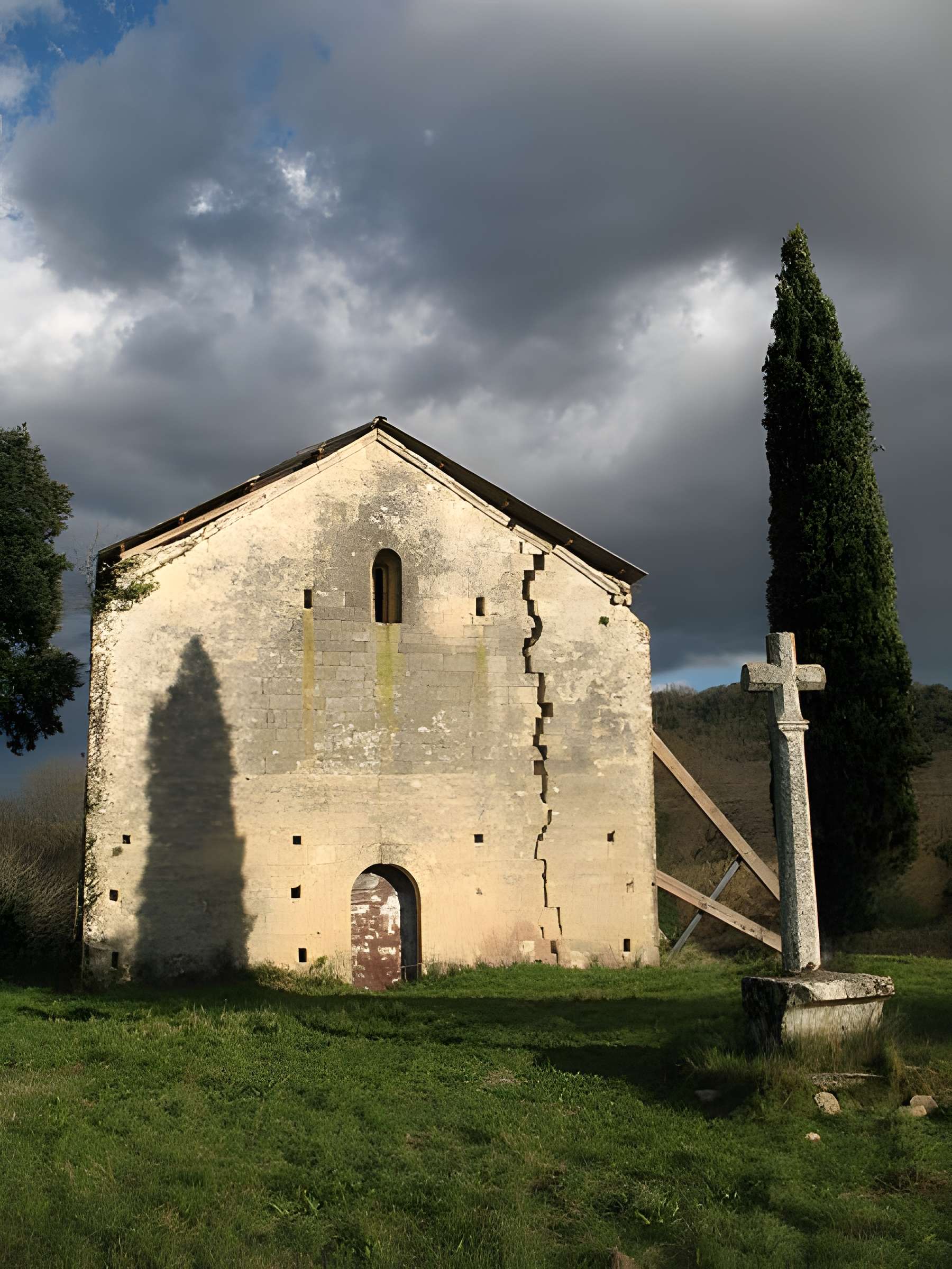 Chapelle Saint-Pierre de Vers-Pont-du-Gard