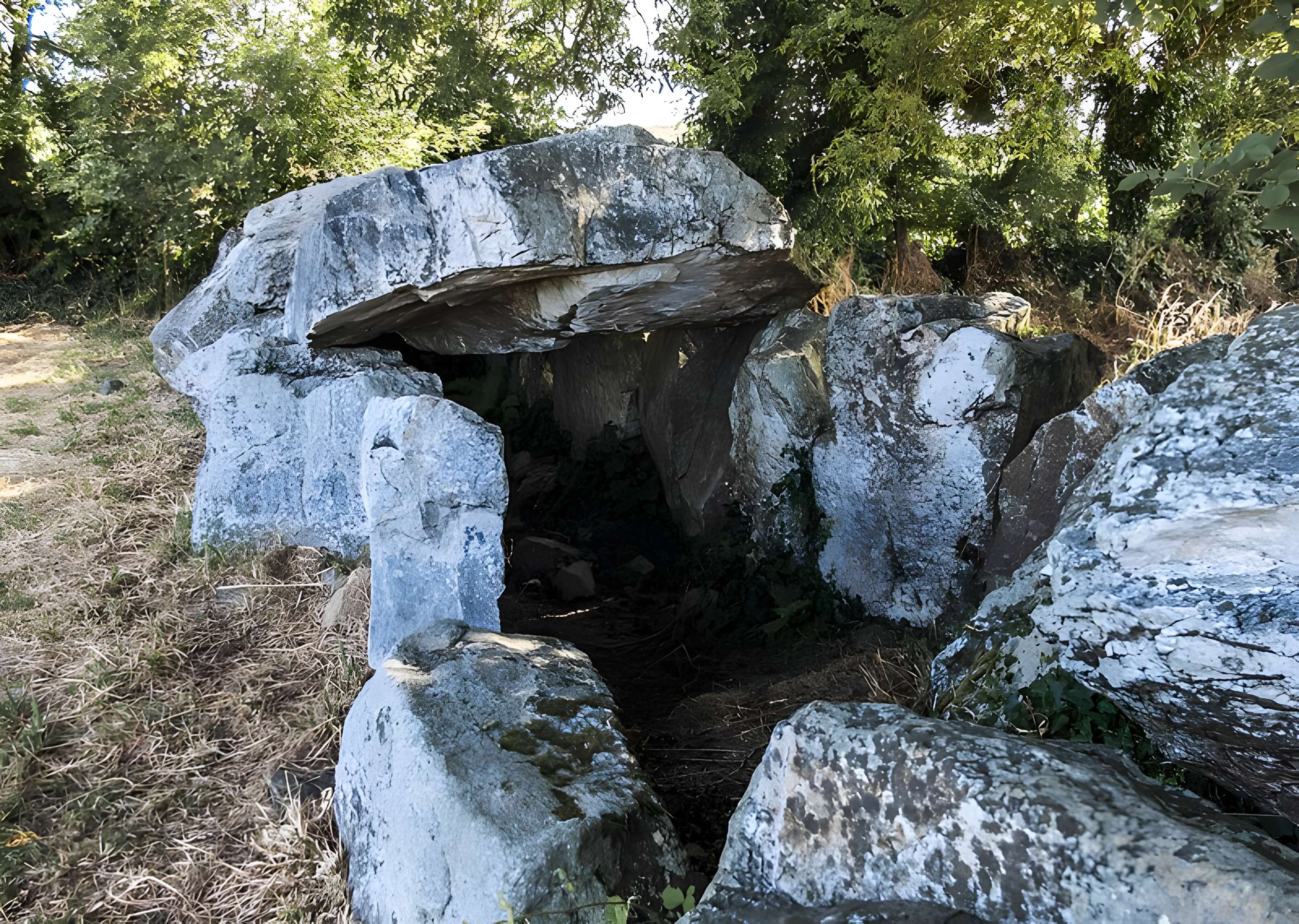 Allée couverte de Bretteville