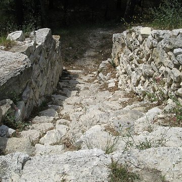 Vestiges de loppidum celto-ligure dEntremont