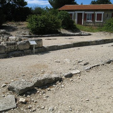 Vestiges de loppidum celto-ligure dEntremont