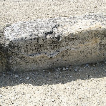 Vestiges de loppidum celto-ligure dEntremont