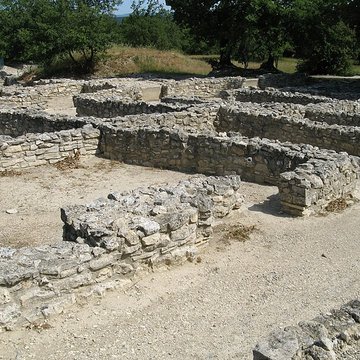 Vestiges de loppidum celto-ligure dEntremont