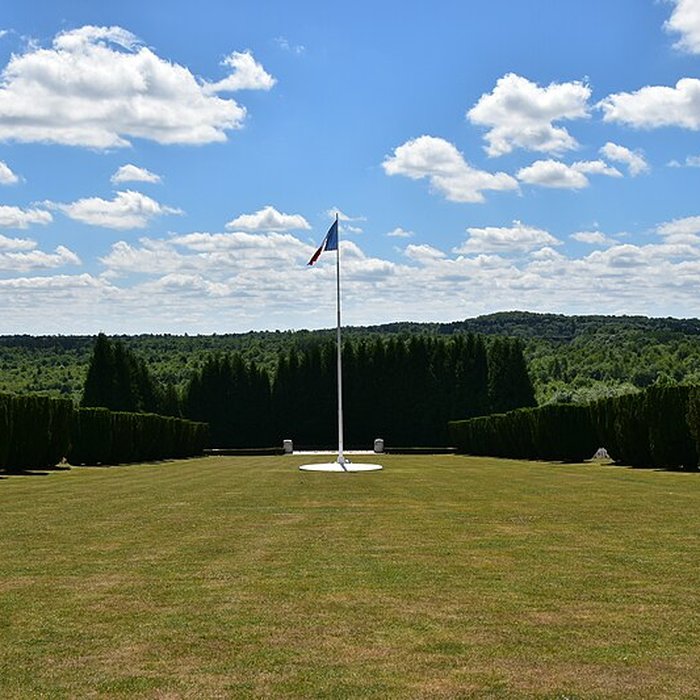 Photo de Ossuaire de Douaumont