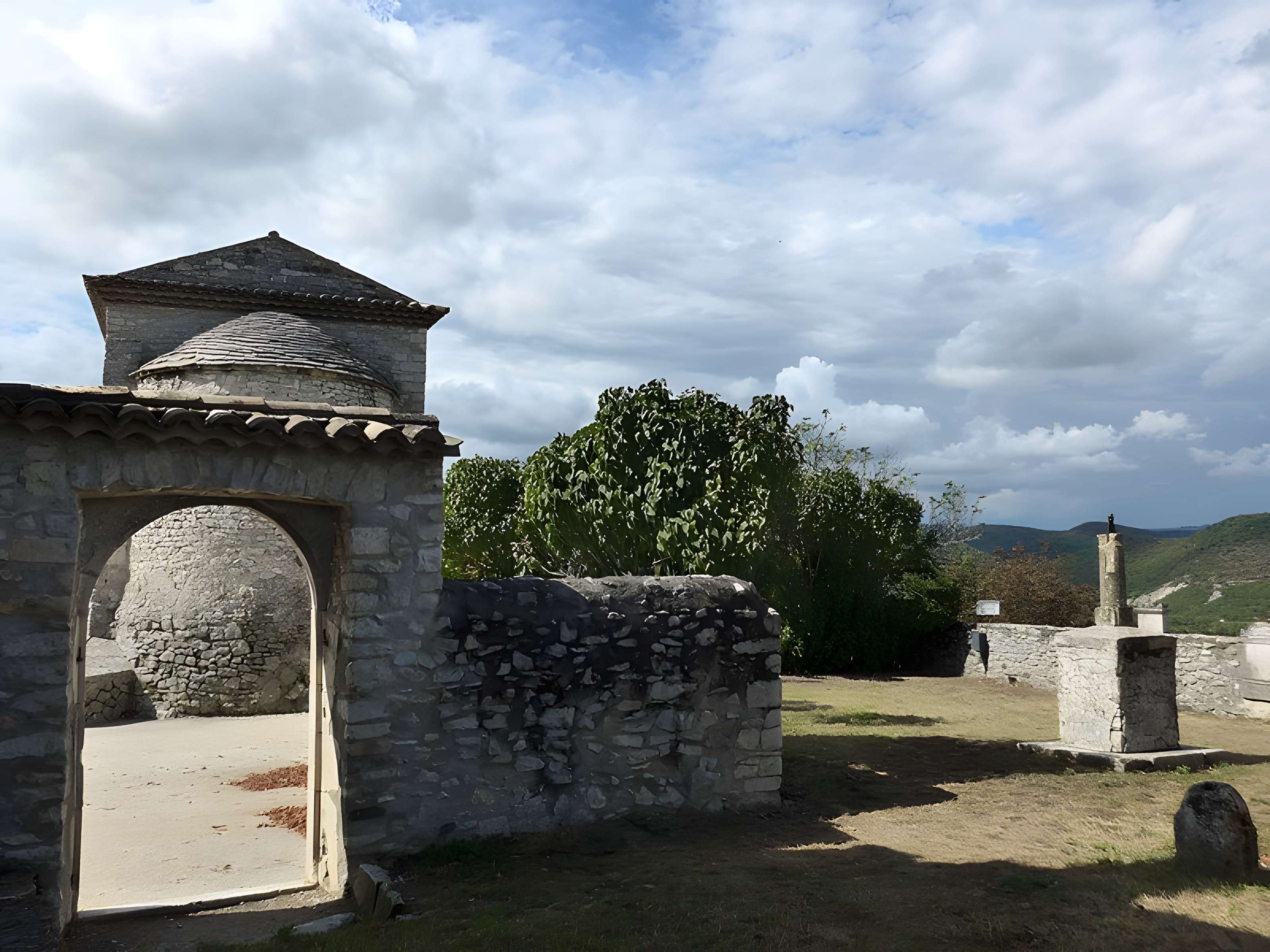 Chapelle Saint-Sébastien de Saint-Thomé