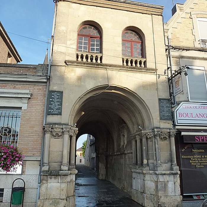 Photo de Palais de Charlemagne à Attigny