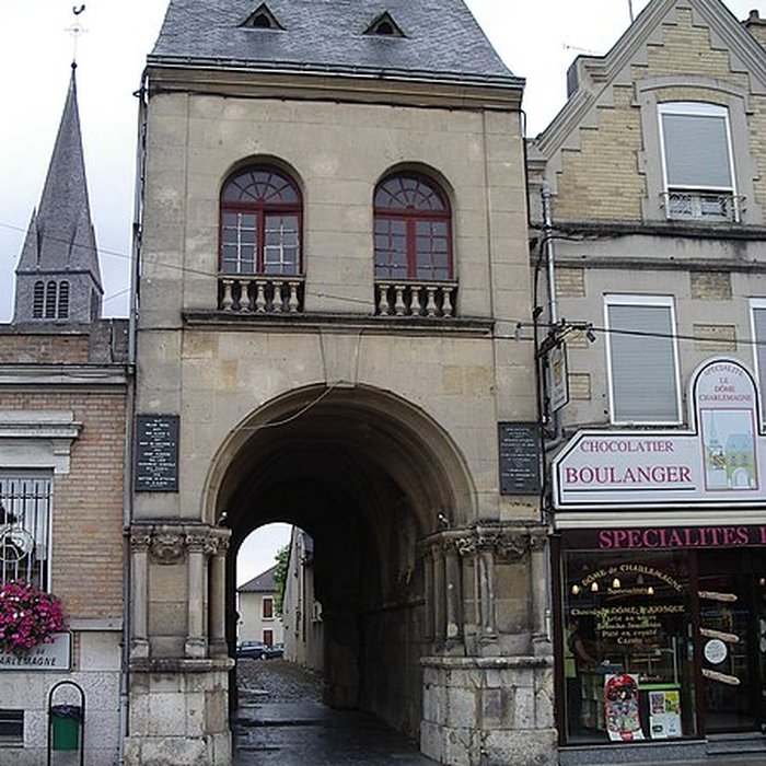 Photo de Palais de Charlemagne à Attigny