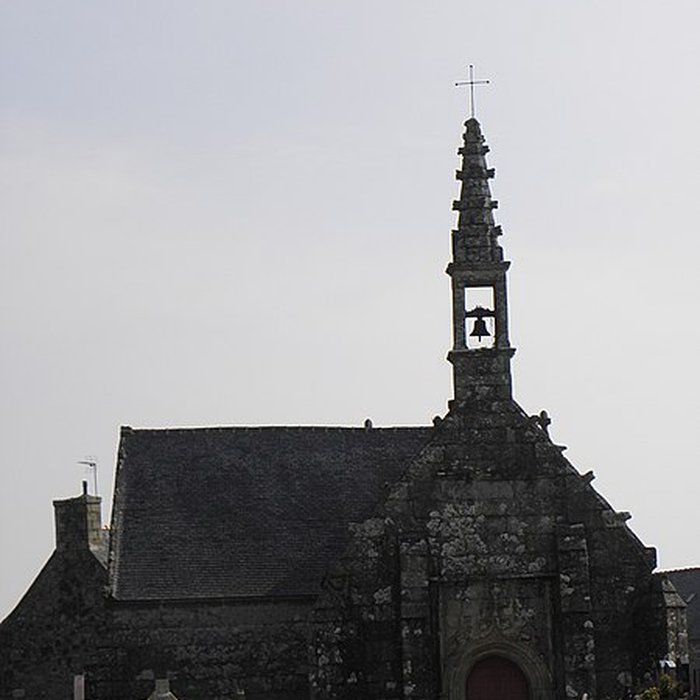 Photo de Chapelle seigneuriale Saint-Laurent de Saint-Gilles-Pligeaux