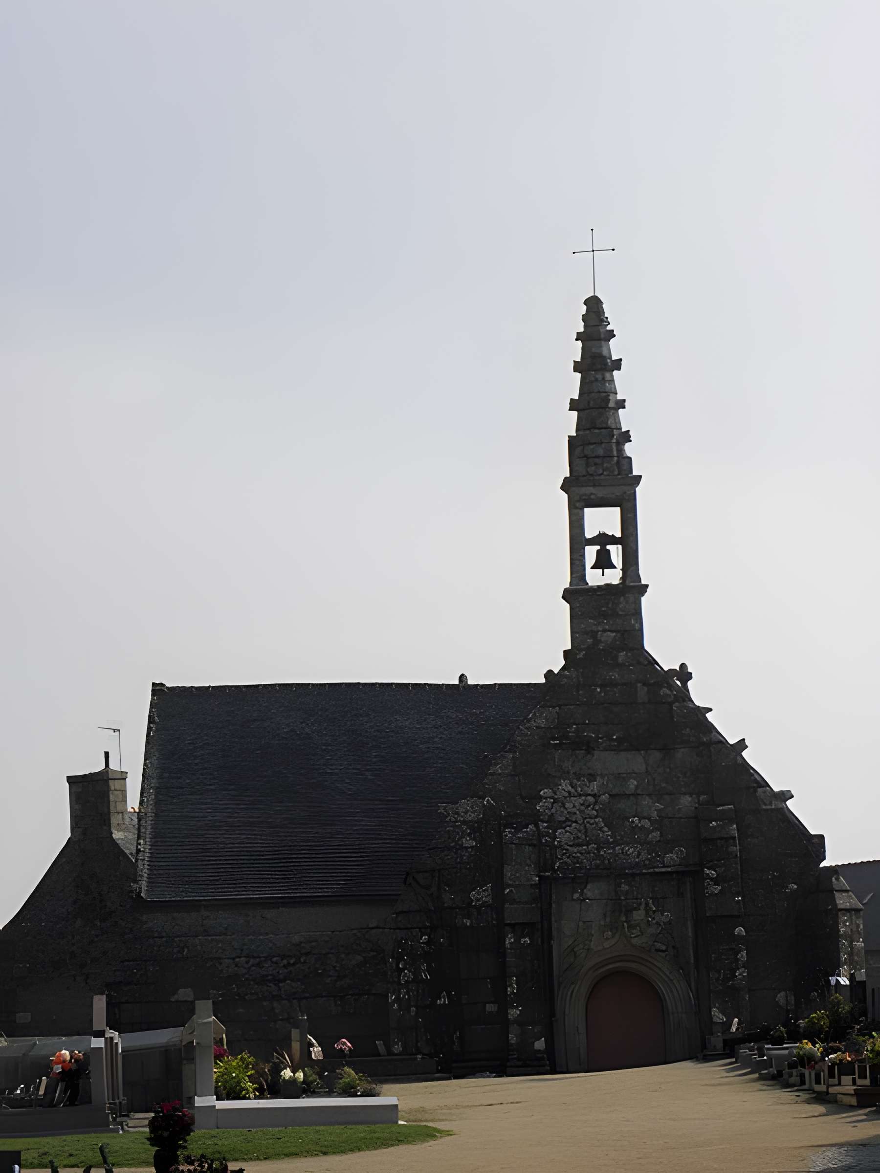 Chapelle seigneuriale Saint-Laurent de Saint-Gilles-Pligeaux