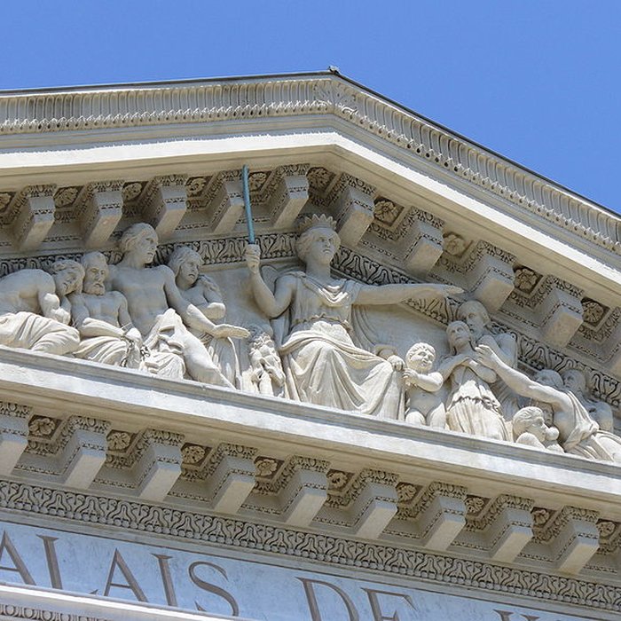 Photo de Palais de justice de Nîmes