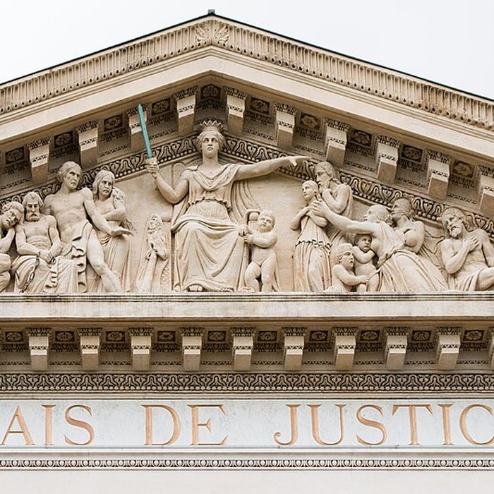 Photo de Palais de justice de Nîmes