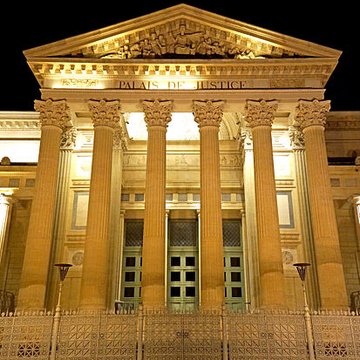 Palais de justice de Nîmes