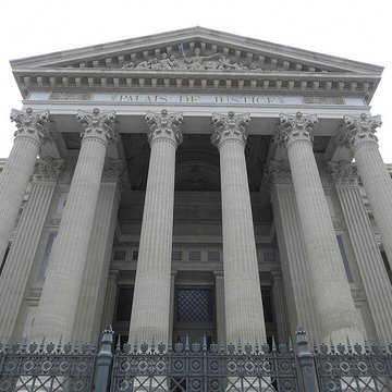 Palais de justice de Nîmes