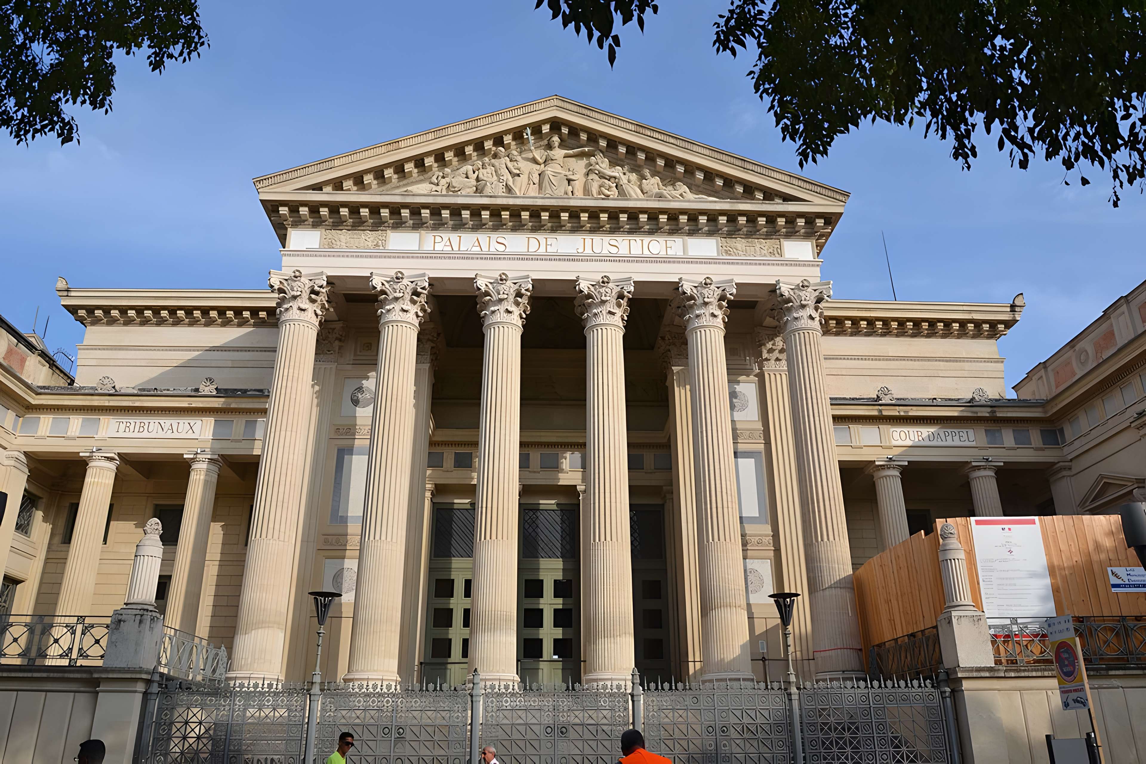 Palais de justice de Nîmes