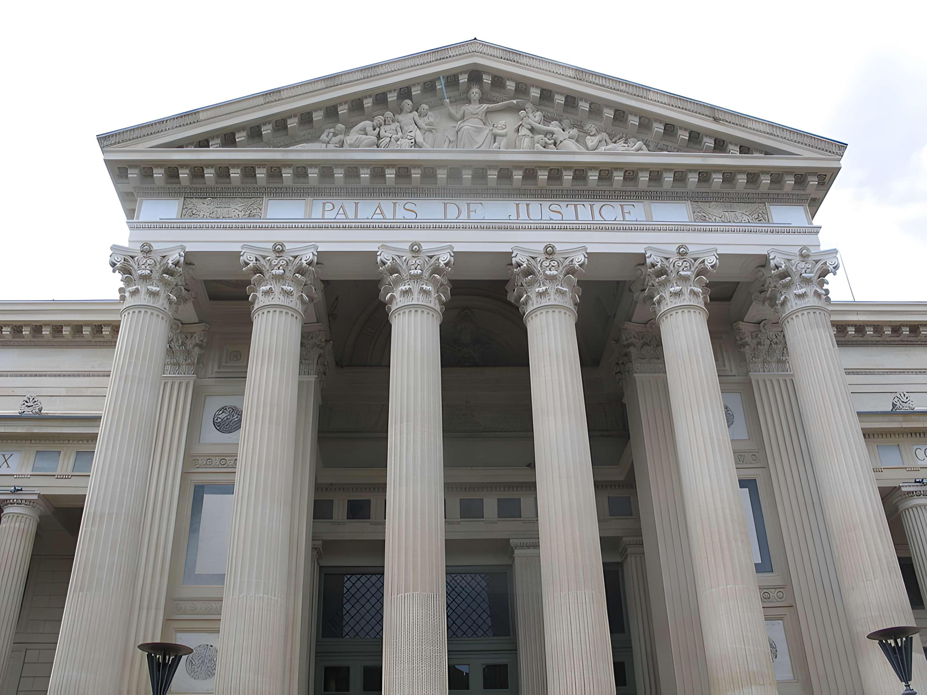 Palais de justice de Nîmes