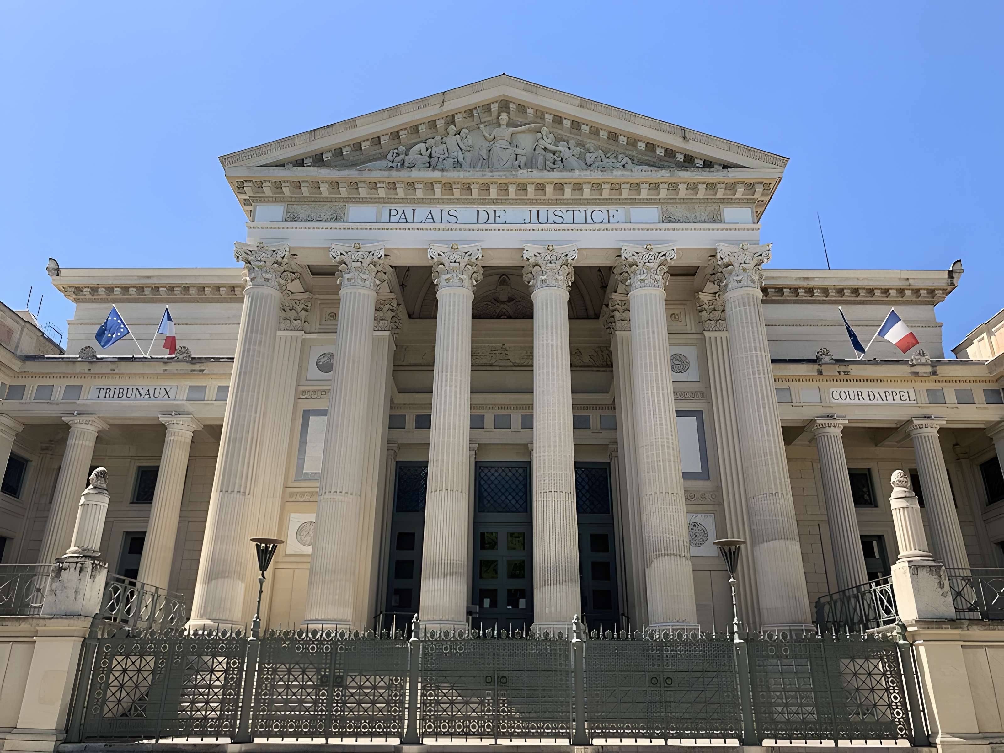 Palais de justice de Nîmes