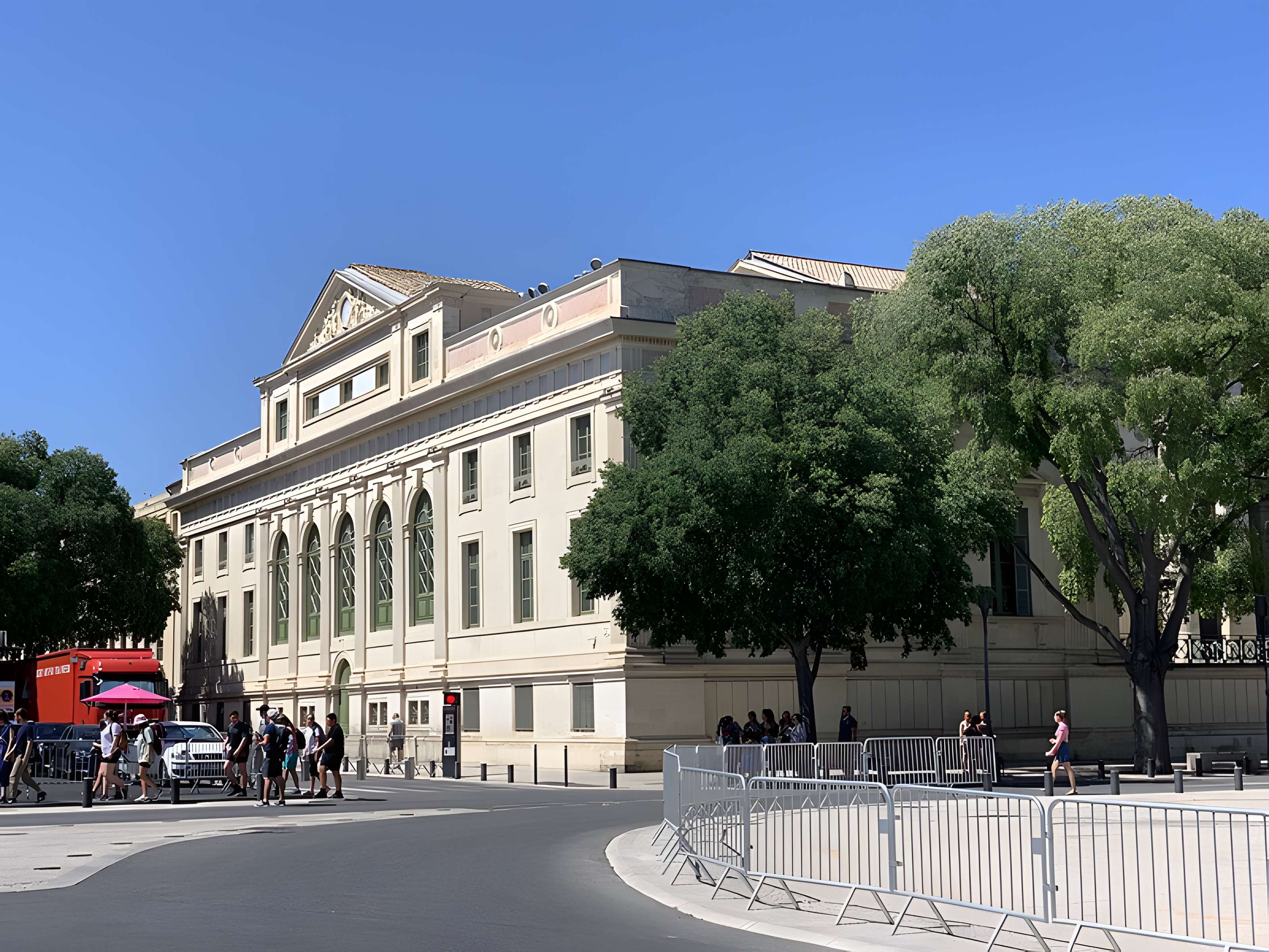 Palais de justice de Nîmes
