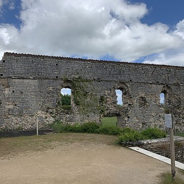 Château abbatial de Vézelay