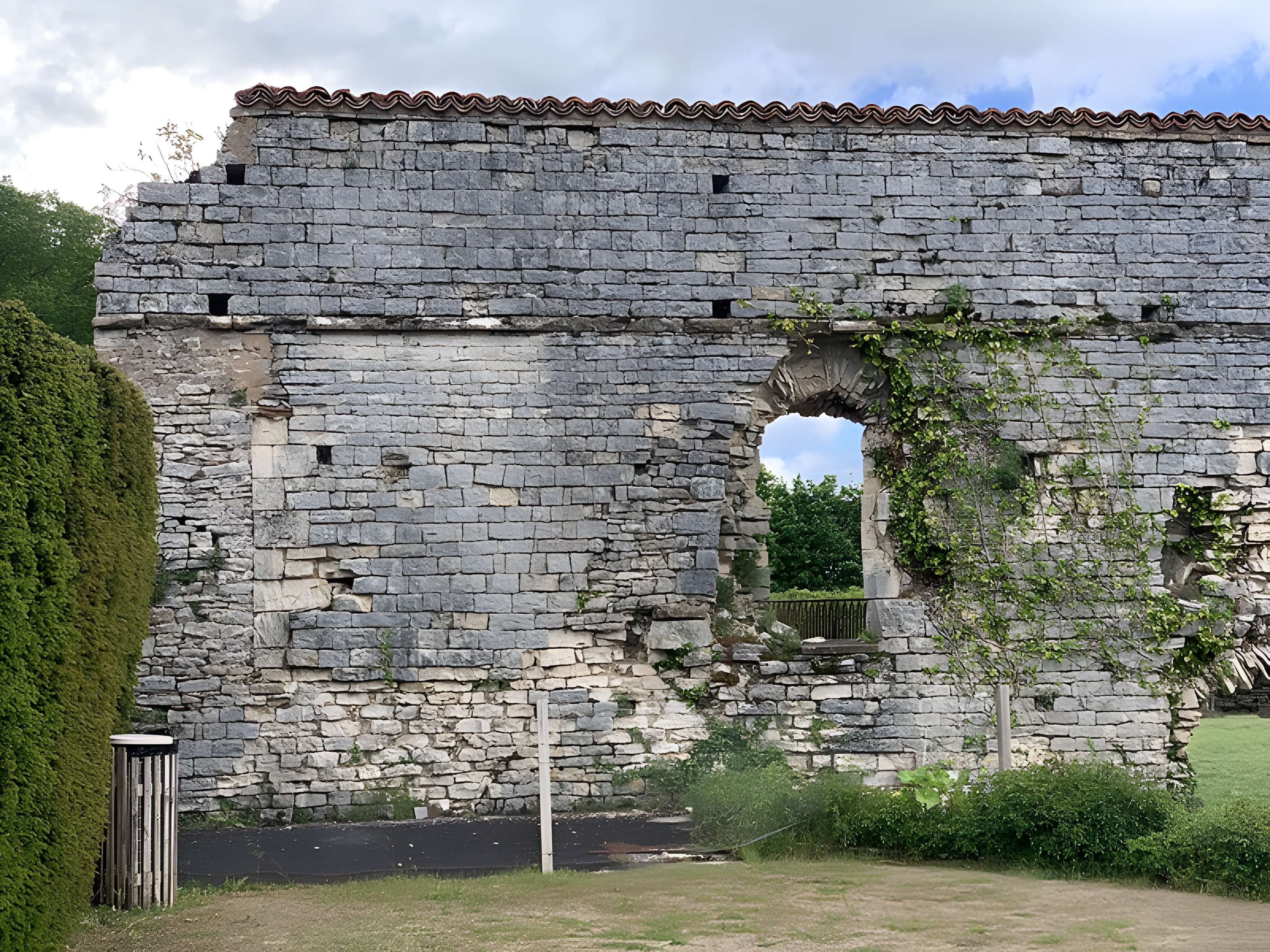 Château abbatial de Vézelay