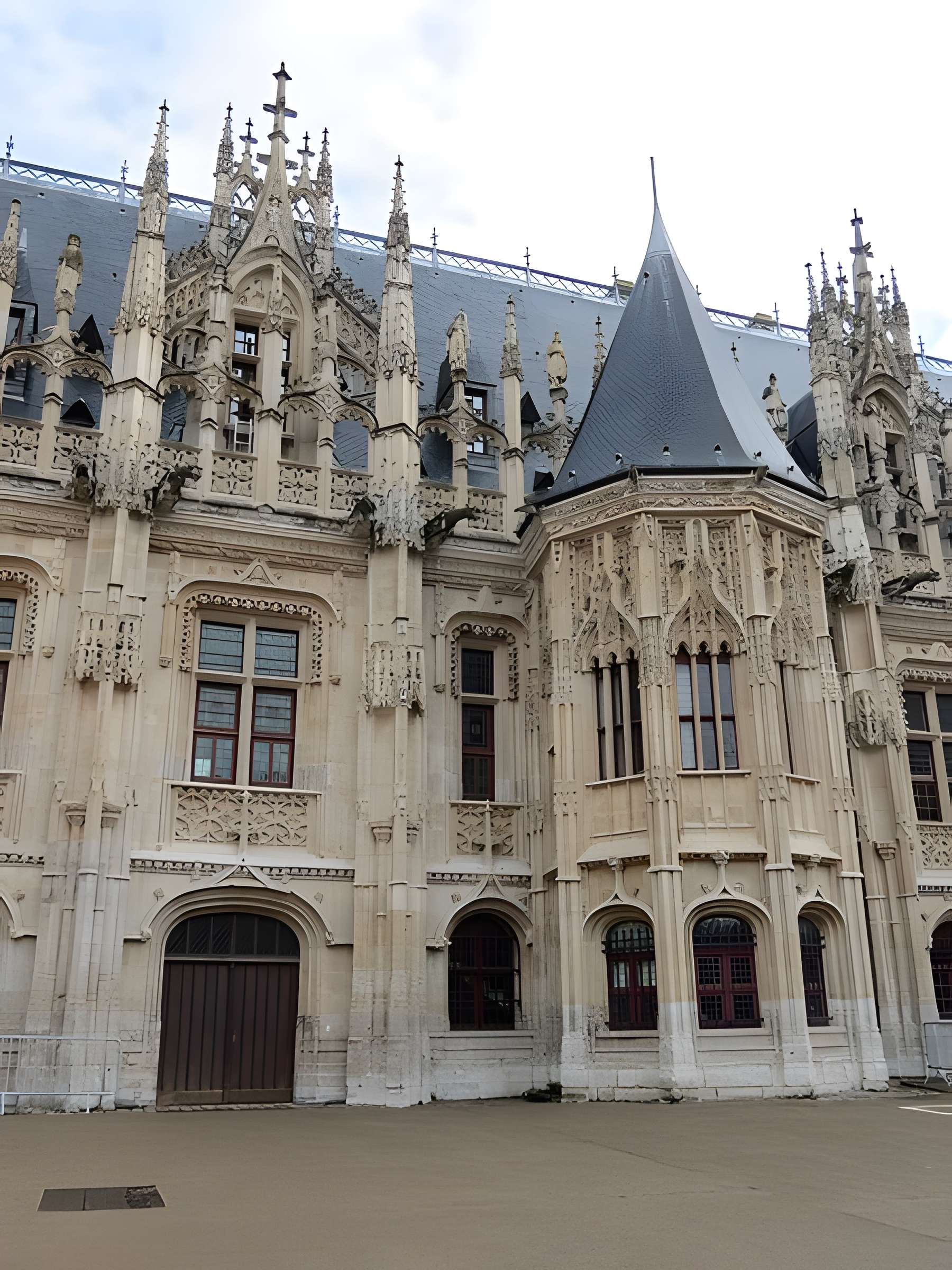 Palais de justice de Rouen