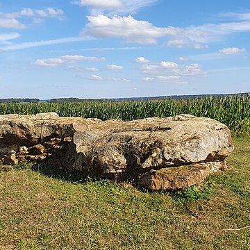 Allée couverte de Giraumont à Saint-Marcel