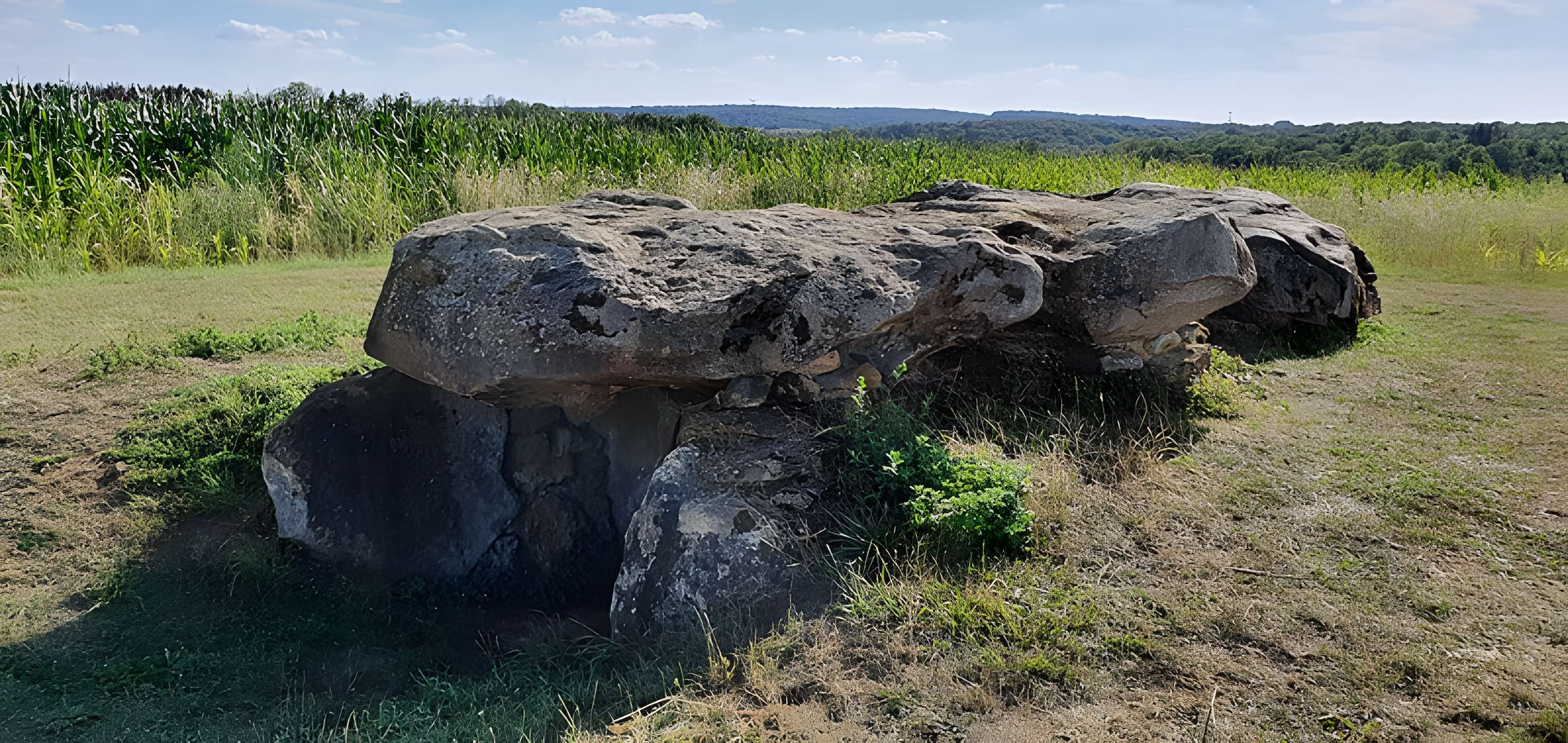 Allée couverte de Giraumont à Saint-Marcel