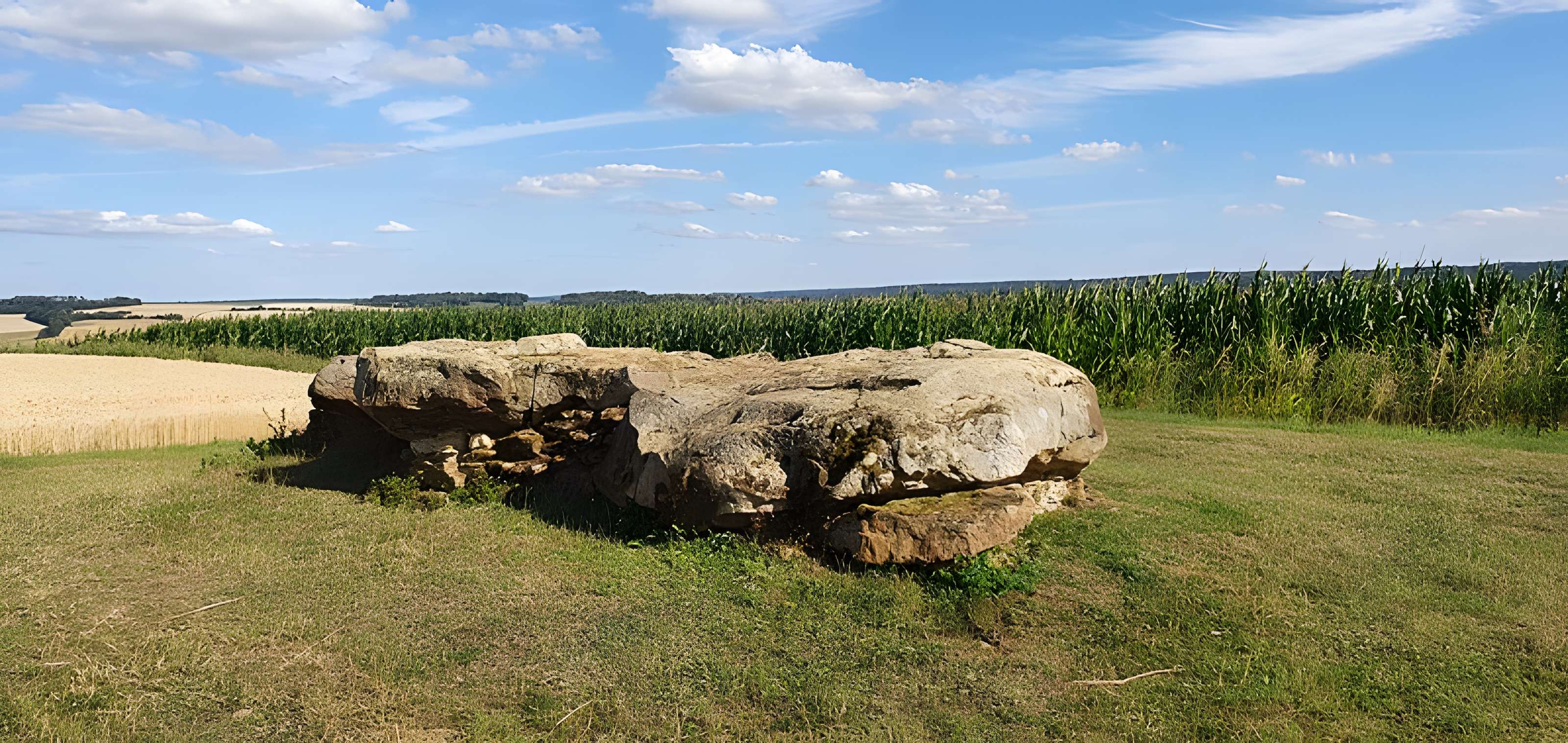 Allée couverte de Giraumont à Saint-Marcel