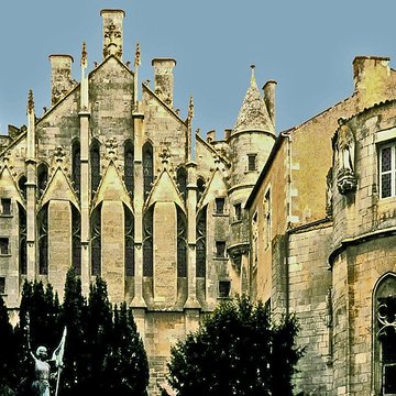 Palais des comtes de Poitiers