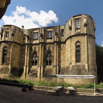 Palais des comtes de Poitiers