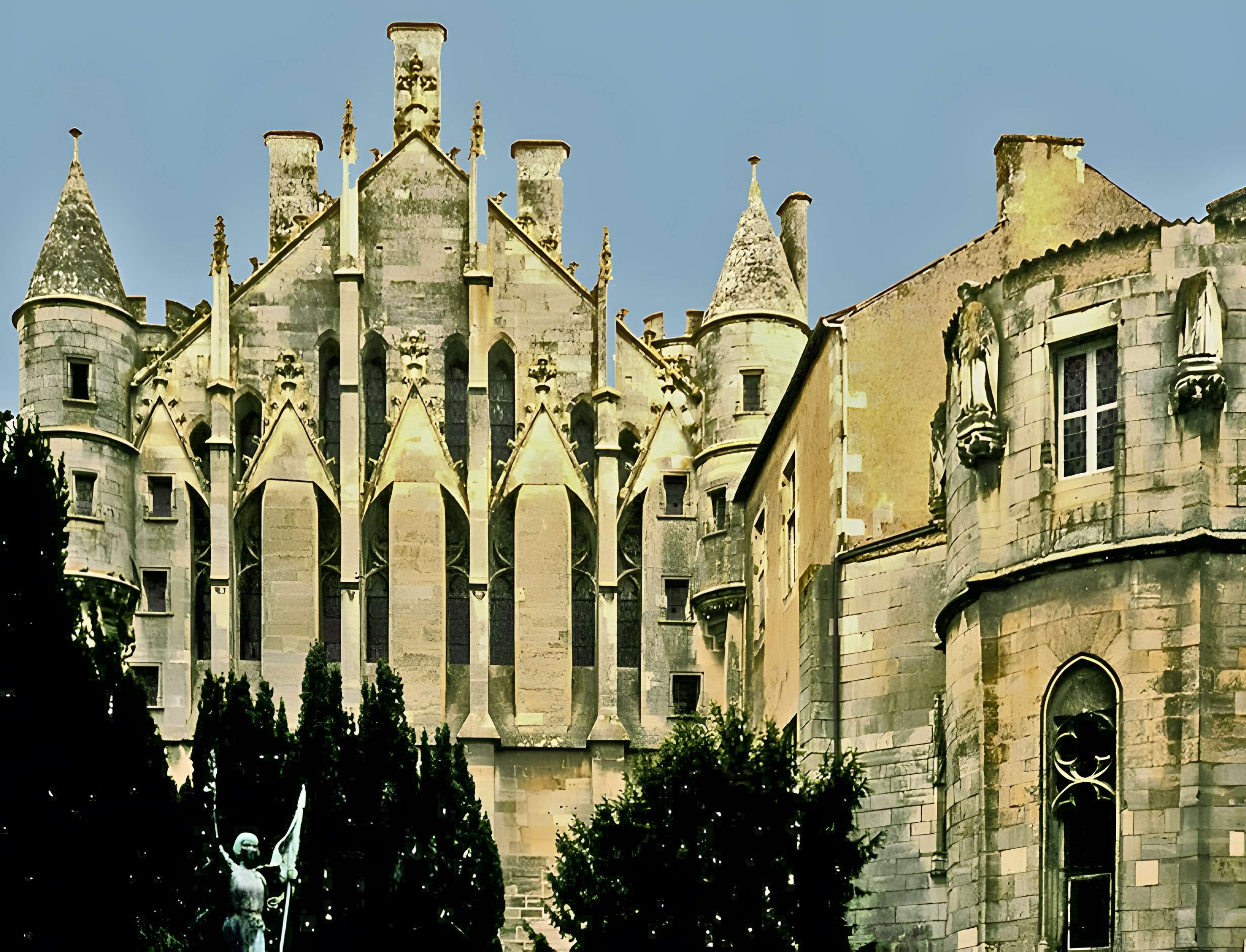 Palais des comtes de Poitiers