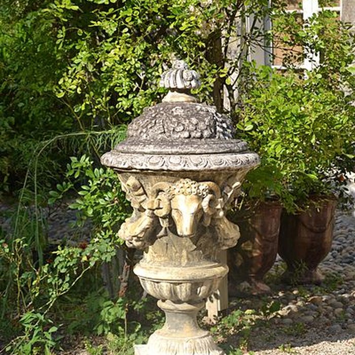 Photo de Palais des évêques de Bourg-Saint-Andéol